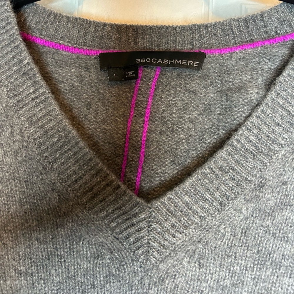 360 Cashmere Gray V-Neck Sweater with Purple Accents - Picture 3 of 5